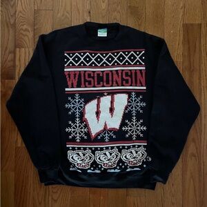 Wisconsin Badgers Champion ECO Christmas Sweater Crewneck Size Large
